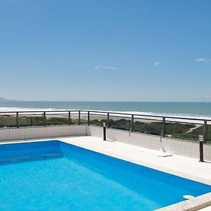 Linda Cobertura Frente Mar Com Piscina Privativa E Pe Na Areia!